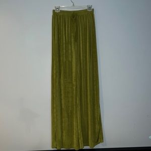 Green wide leg pants